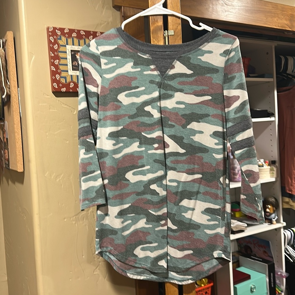 Camel shirt from Arizona jean company size medium